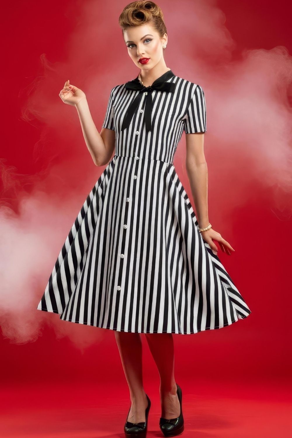 Robe Pin-Up à Chemisier Rayée en Noir et Blanc – Yvonne